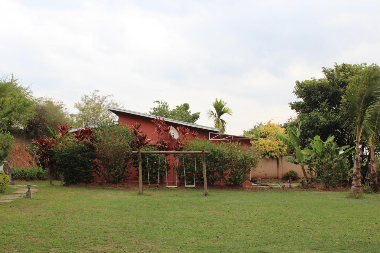 Riviera Garden Hotel Antananarivo Exterior photo